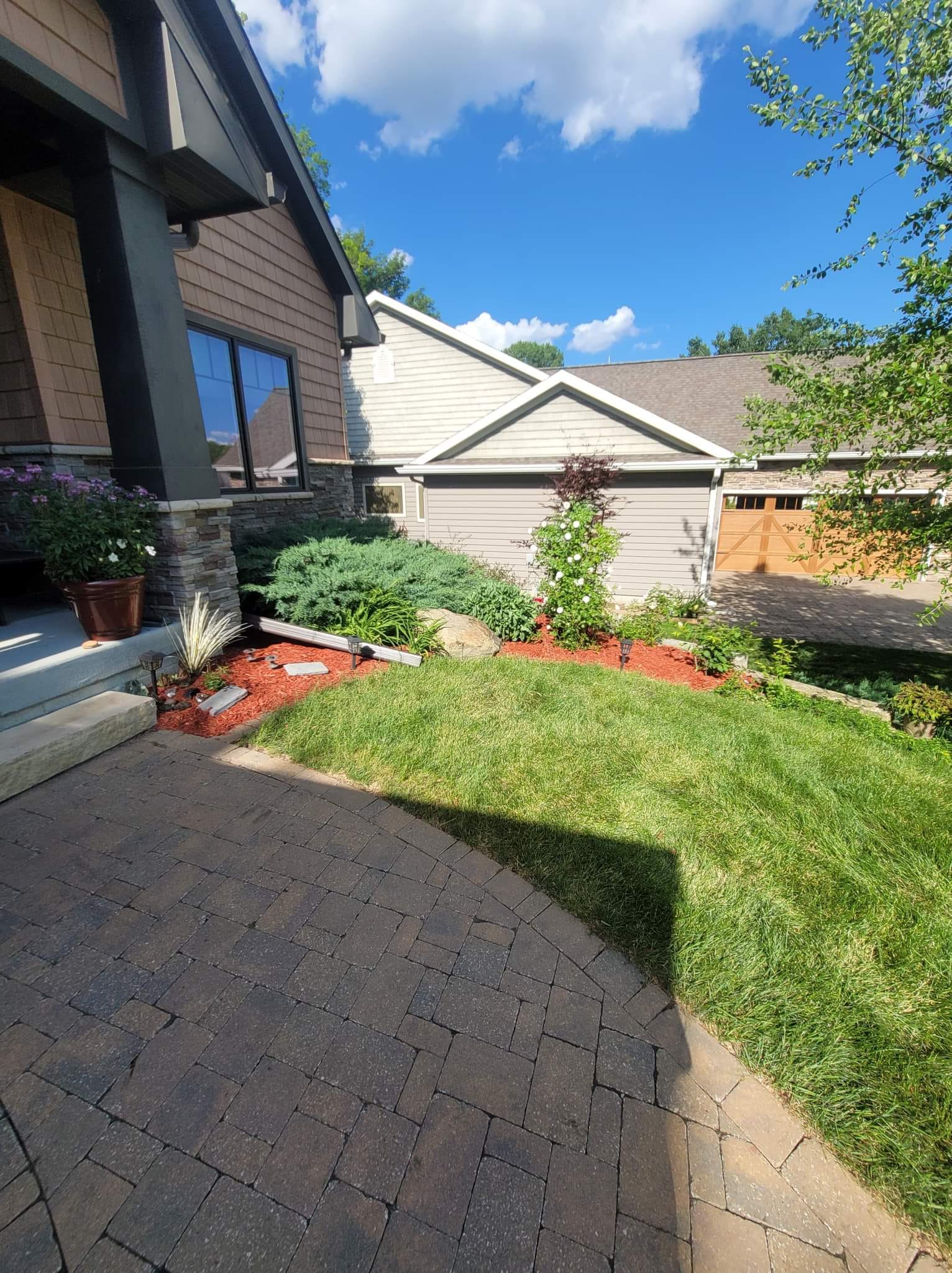 Residential Landscape – Huxley, IA – Pitts Lawn & Tree