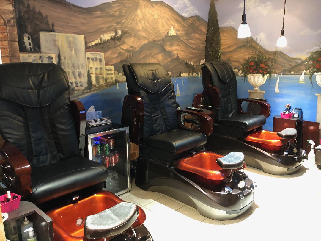 Home Neenah, WI The Nail Salon