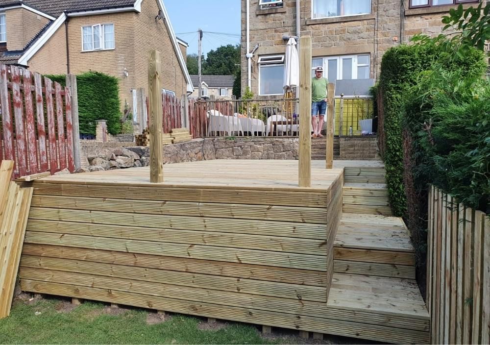 Zest Decking Dinnington - finished timber decking