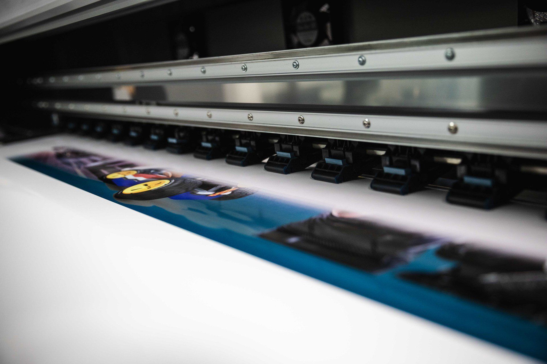 Epic Game Bus Custom Vehicle Wrap