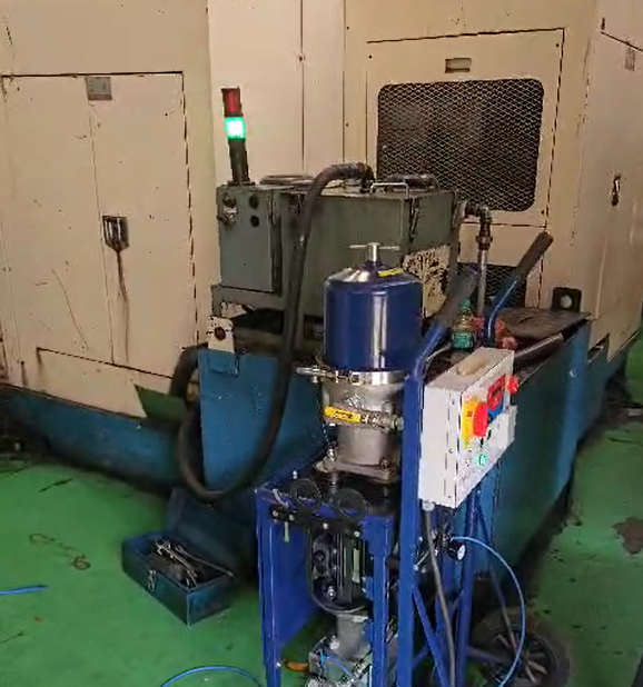 Mobi Installation Mobi connected to fastener machine