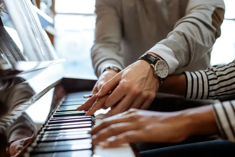 Home piano lessons in Lakewood Ranch area