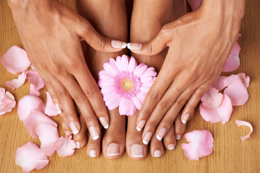 servizio manicure e pedicure