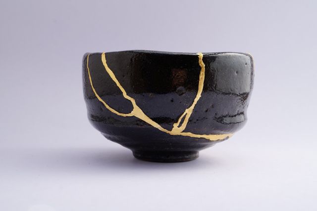 Kintsugi: Broken pottery becomes more beautiful - The Columbian