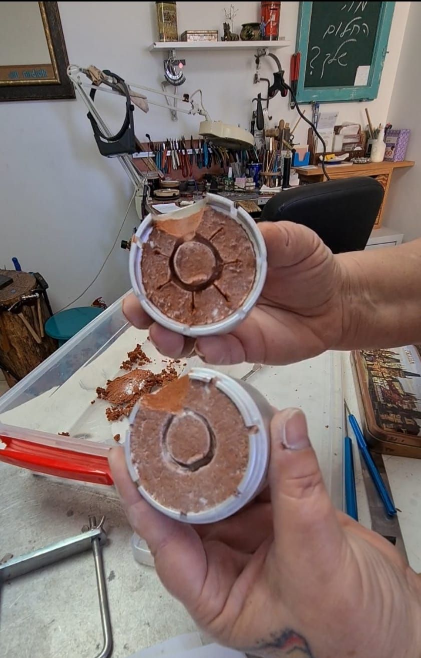 תבנית חול מוכנה ליציקה