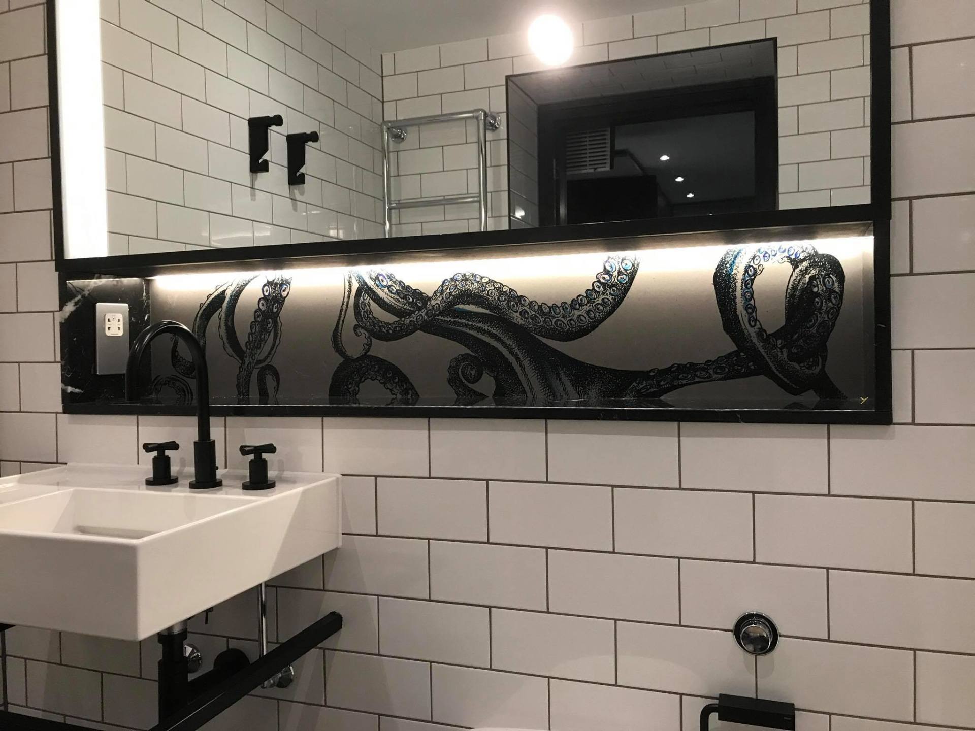 Bespoke Printed Stone Surfaces in Andaz Hotel Bathroom