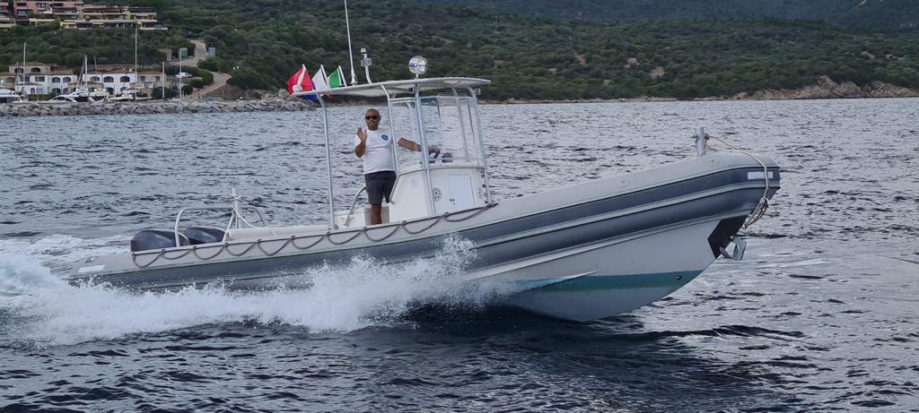 salvataggio barca in mare