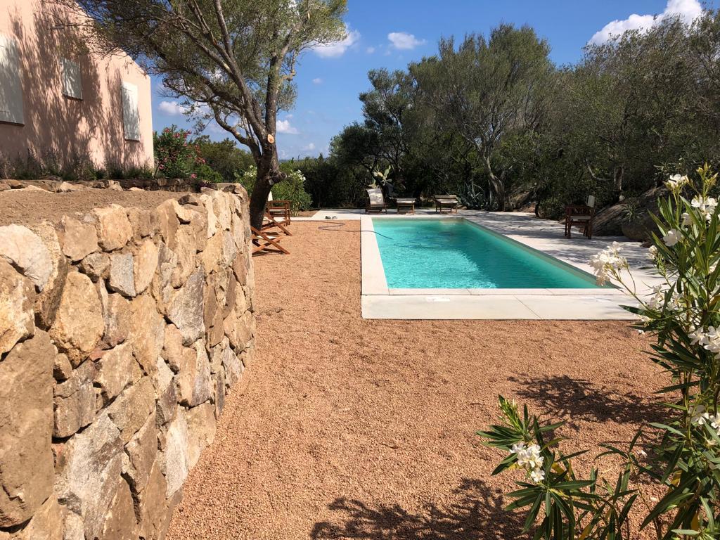 villetta con piscina