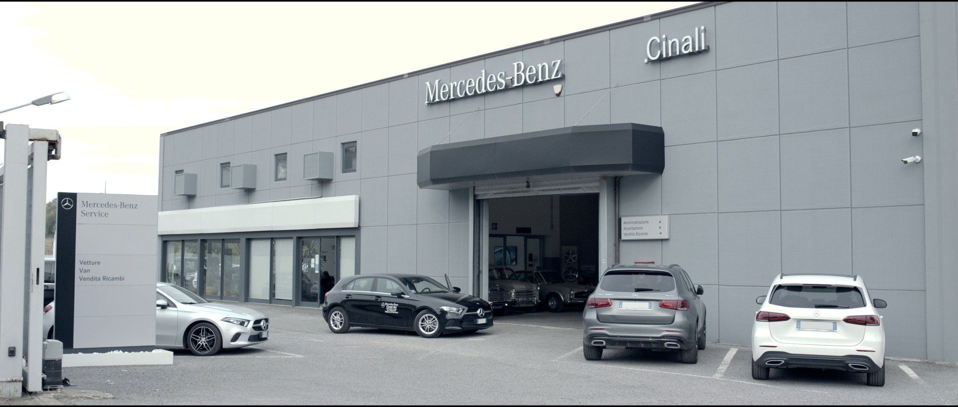 autofficina dall'esterno