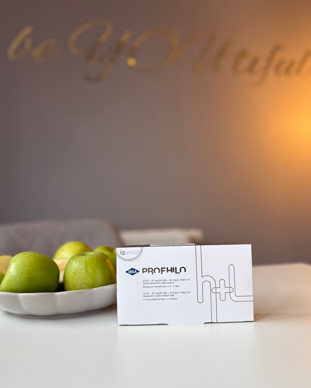 Profhilo Behandlung für natürliche Hautstraffung im Herbst