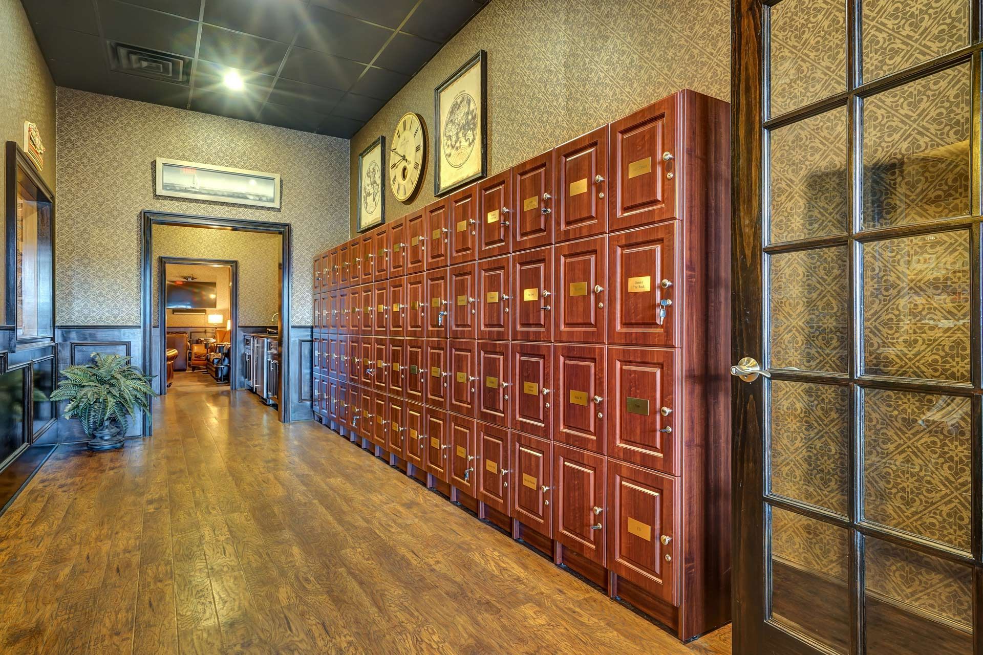 There are a lot of lockers in this hallway