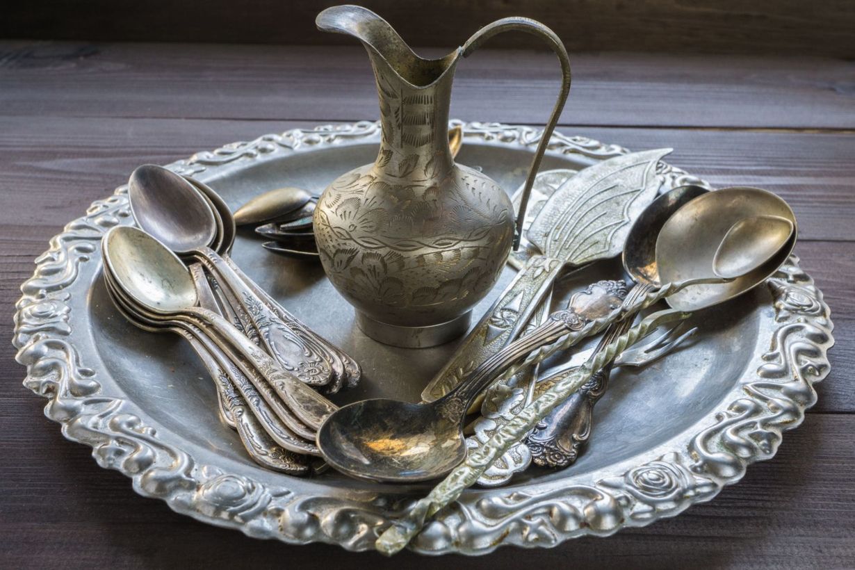 caraffa e posate vintage