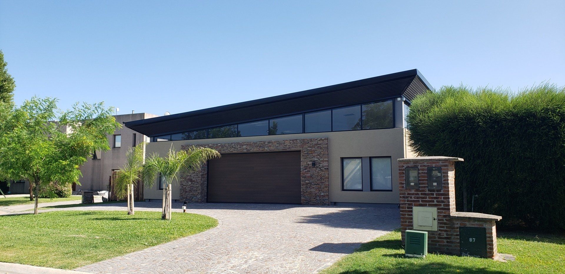 ARQUITECTO LEANDRO FUSERO