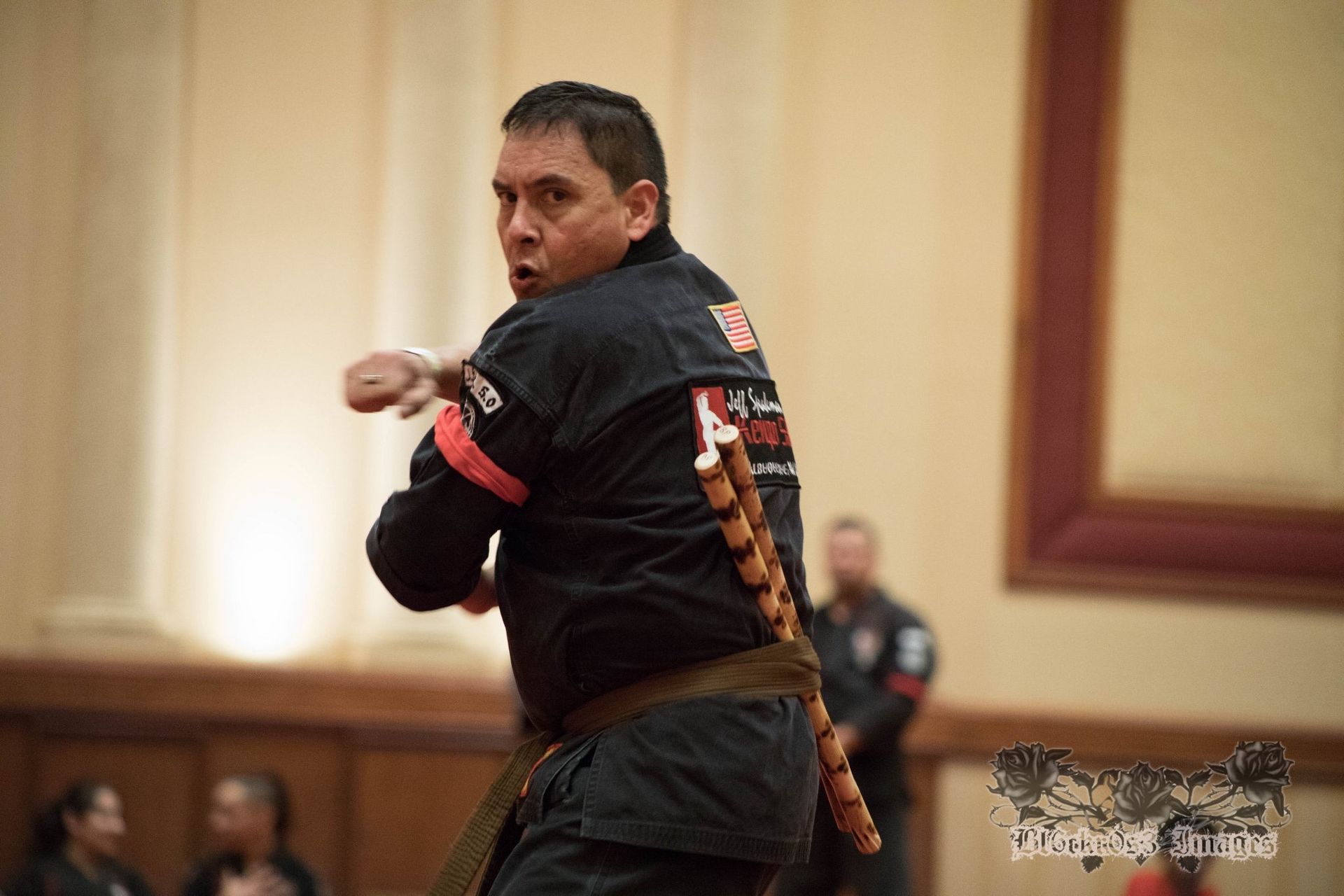 The word placeholder is on a gray background.