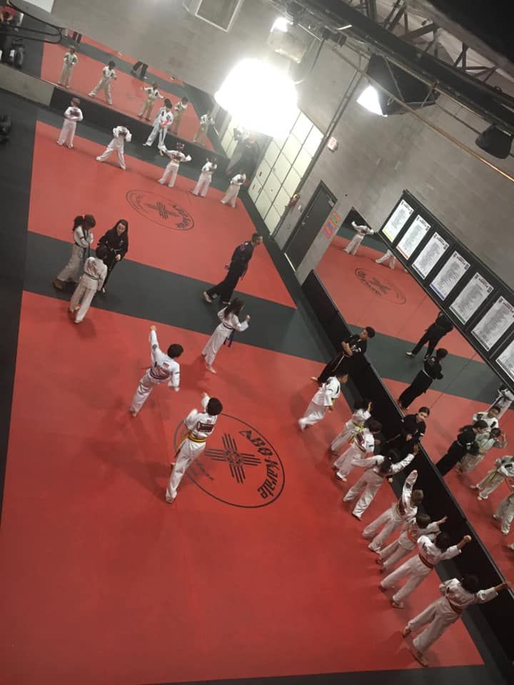 The word placeholder is on a gray background.