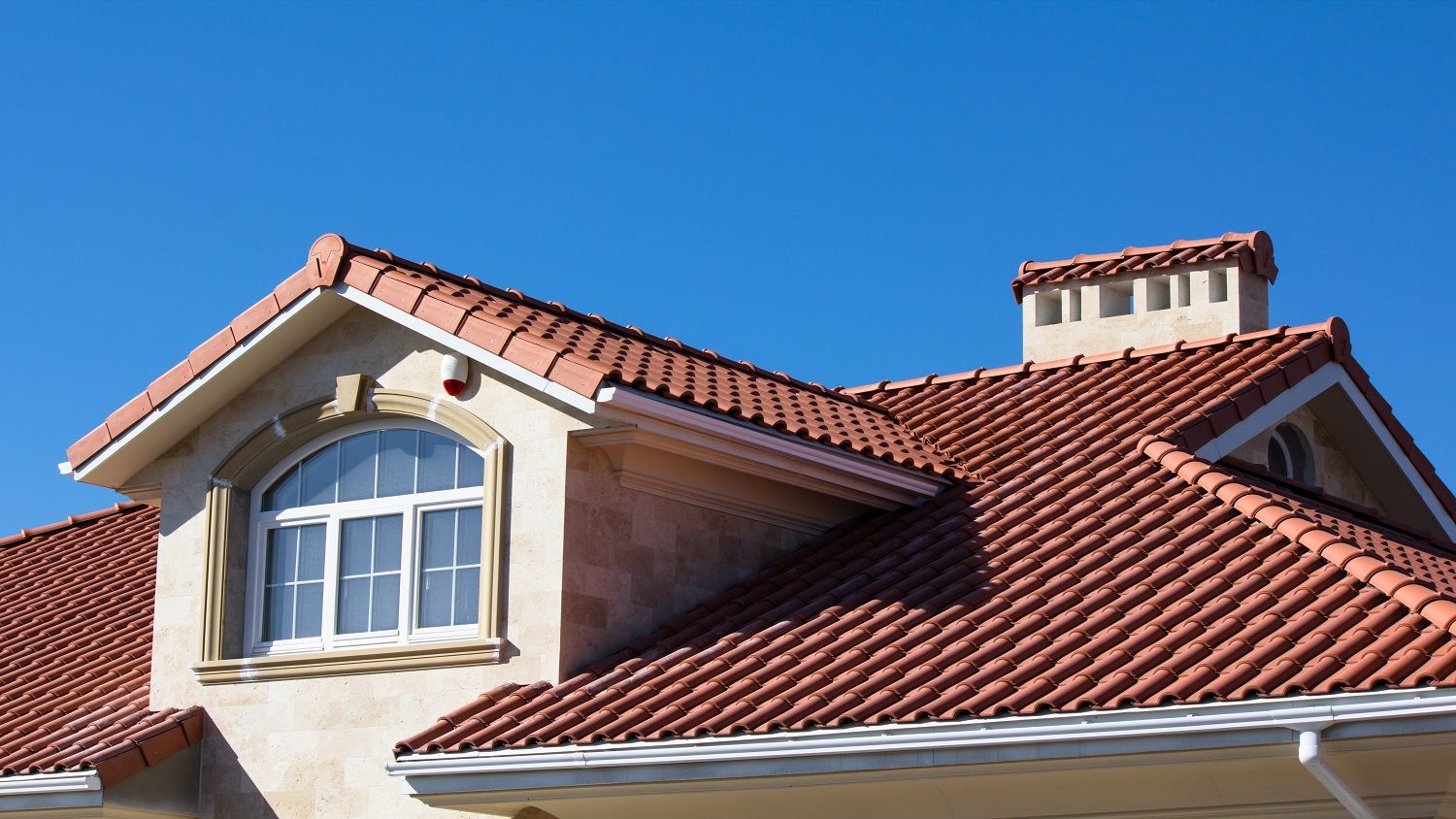 Roofing Choices That Boost Energy Efficiency