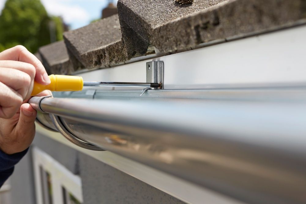 Should I Replace Gutters and Roof at the Same Time?