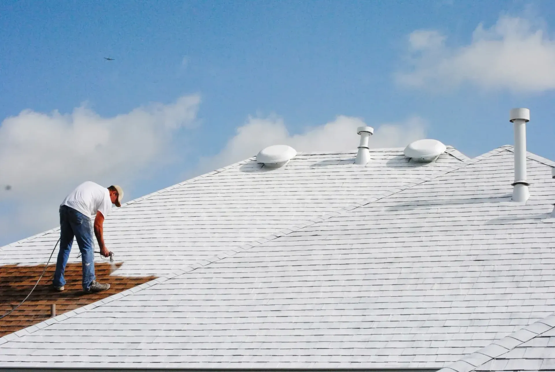 Top 5 Roof Coating Products for Shingles (Reviewed & Rated)