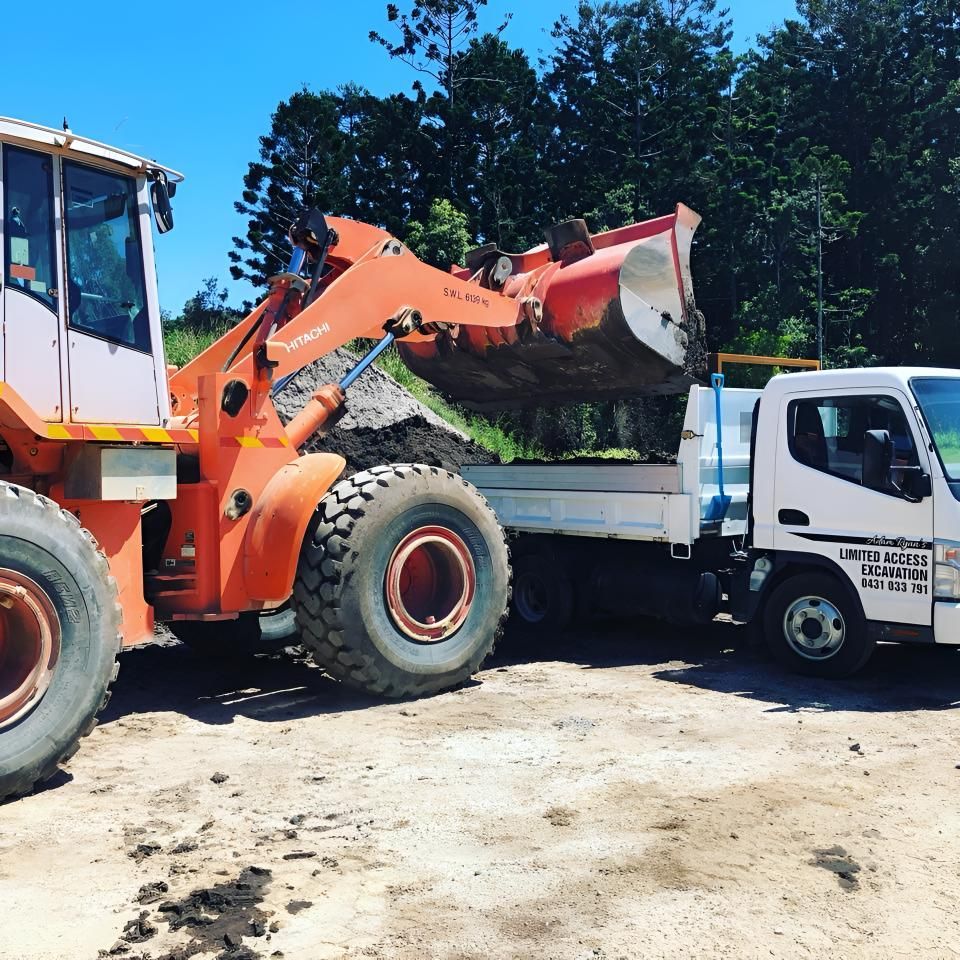 A White Truck With a License Plate That Says 'United States' on It — Limited Access Excavation In Suffolk Park, NSW