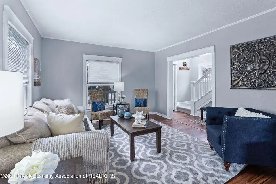 INSPIRED HOME STAGING