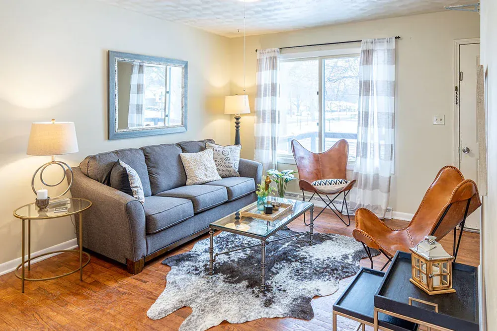 INSPIRED HOME STAGING