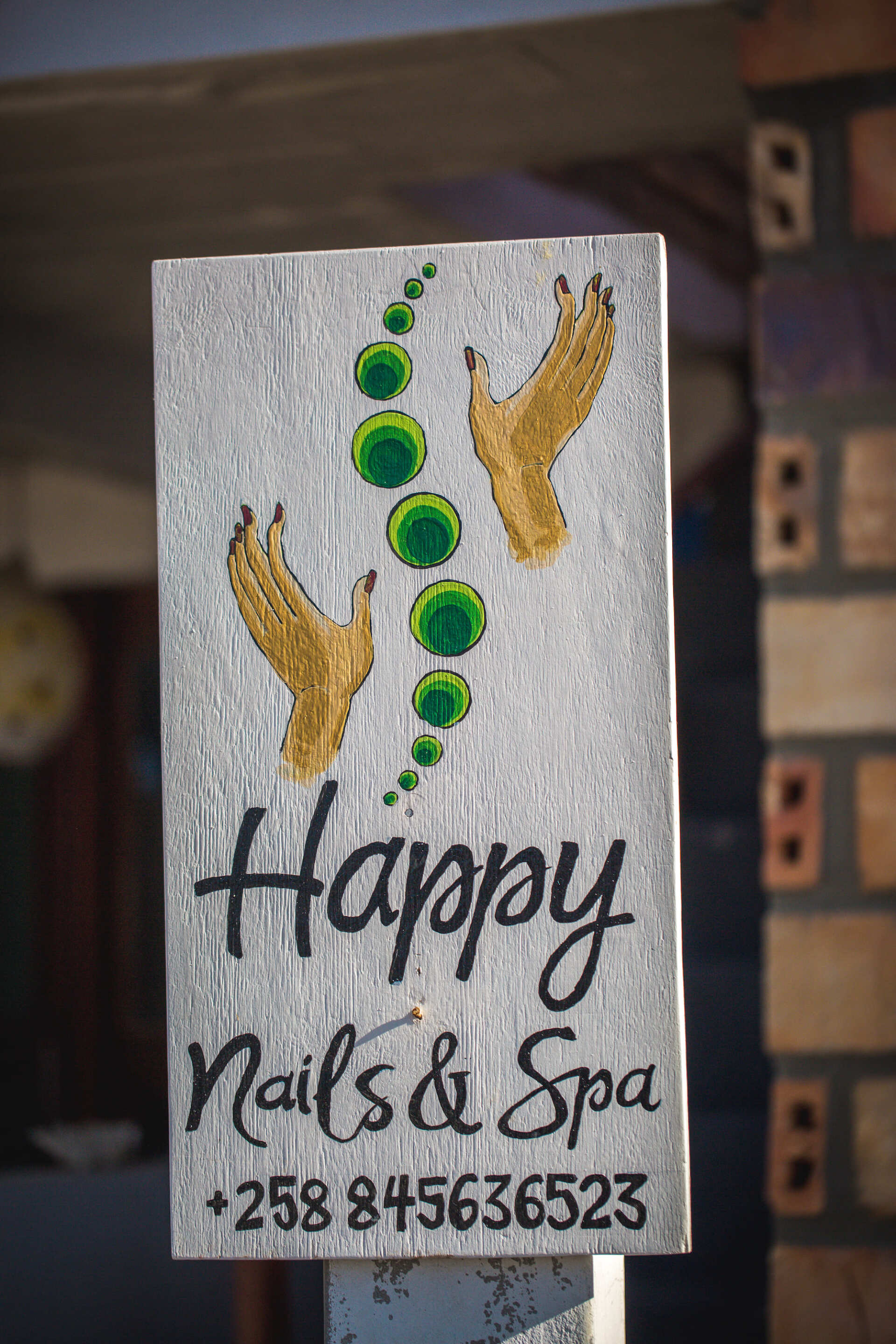 sign for nails