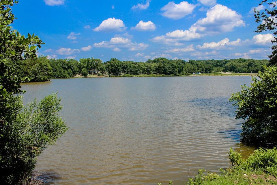 Boxwell Real Estate Lakeview Terrace Townhomes