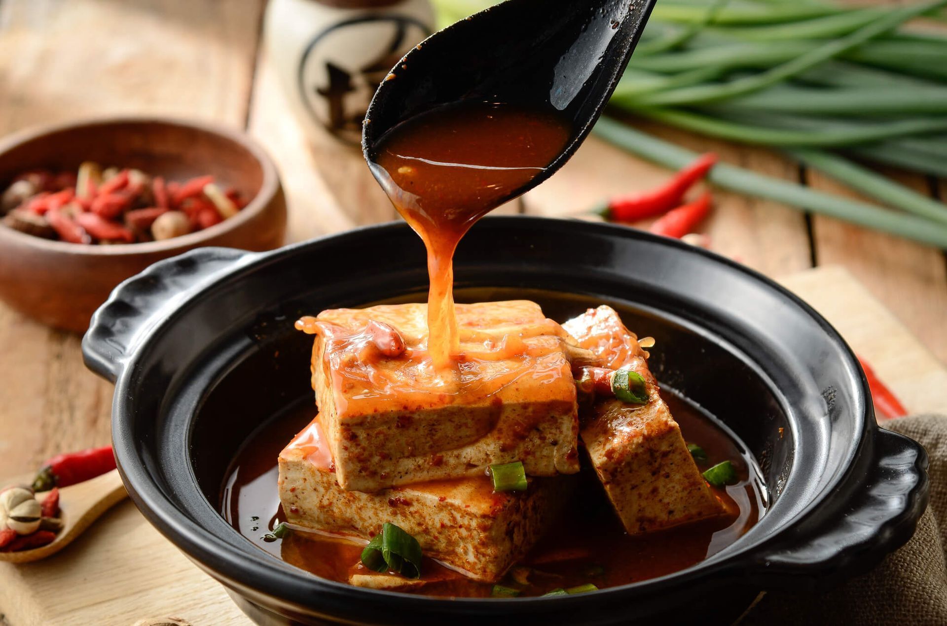 【素食】冷藏-麻辣臭豆腐鍋-總重(小包/5塊入620克)含湯底