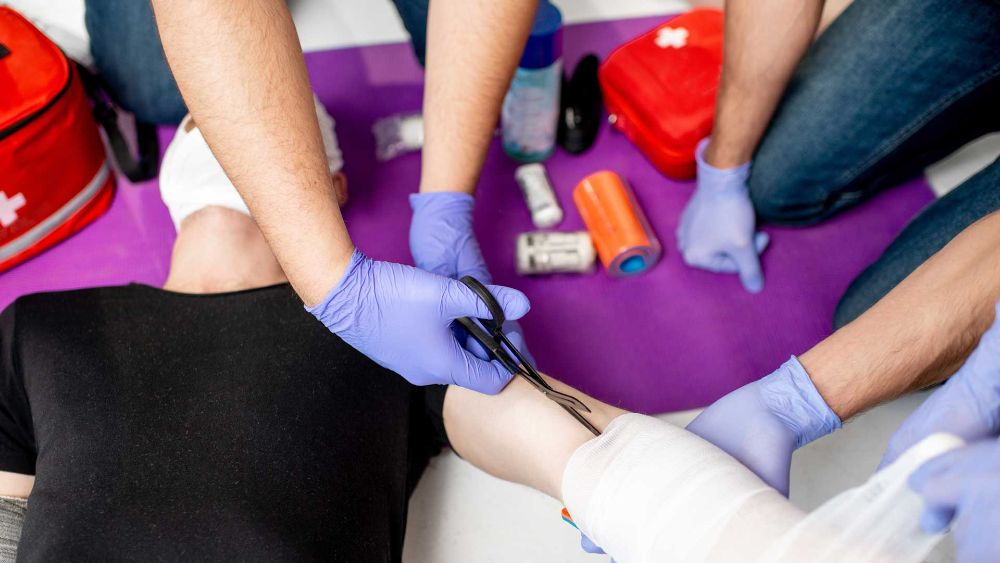 First Aid Responder Course First Aid Responder FAR