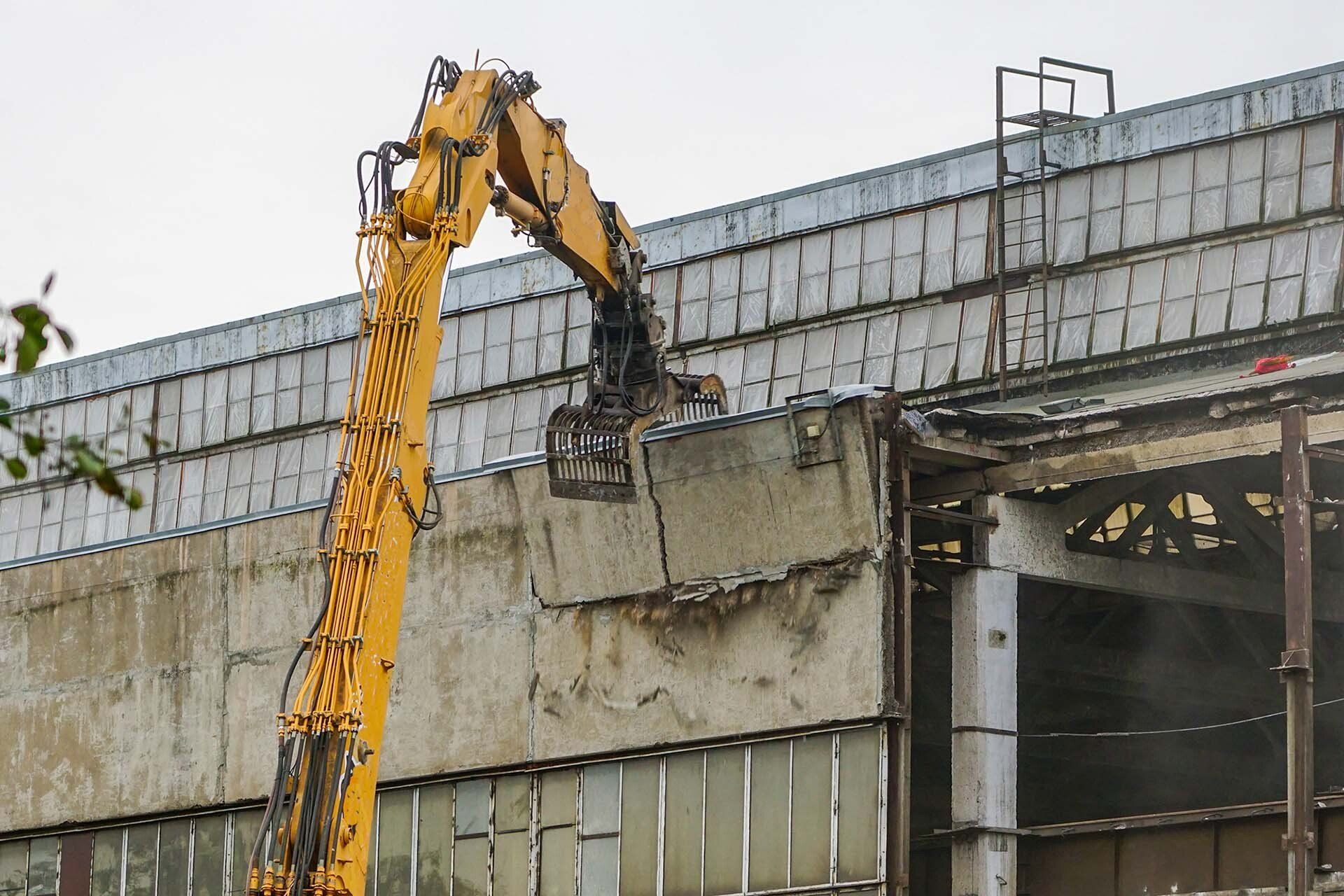 mechanical arm in operation