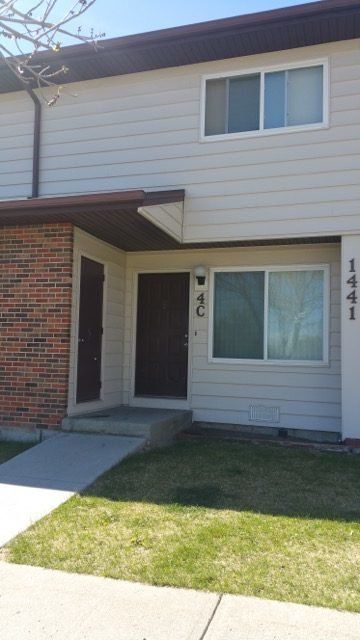Eastward Court