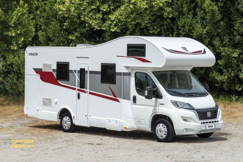 afbeelding met camper