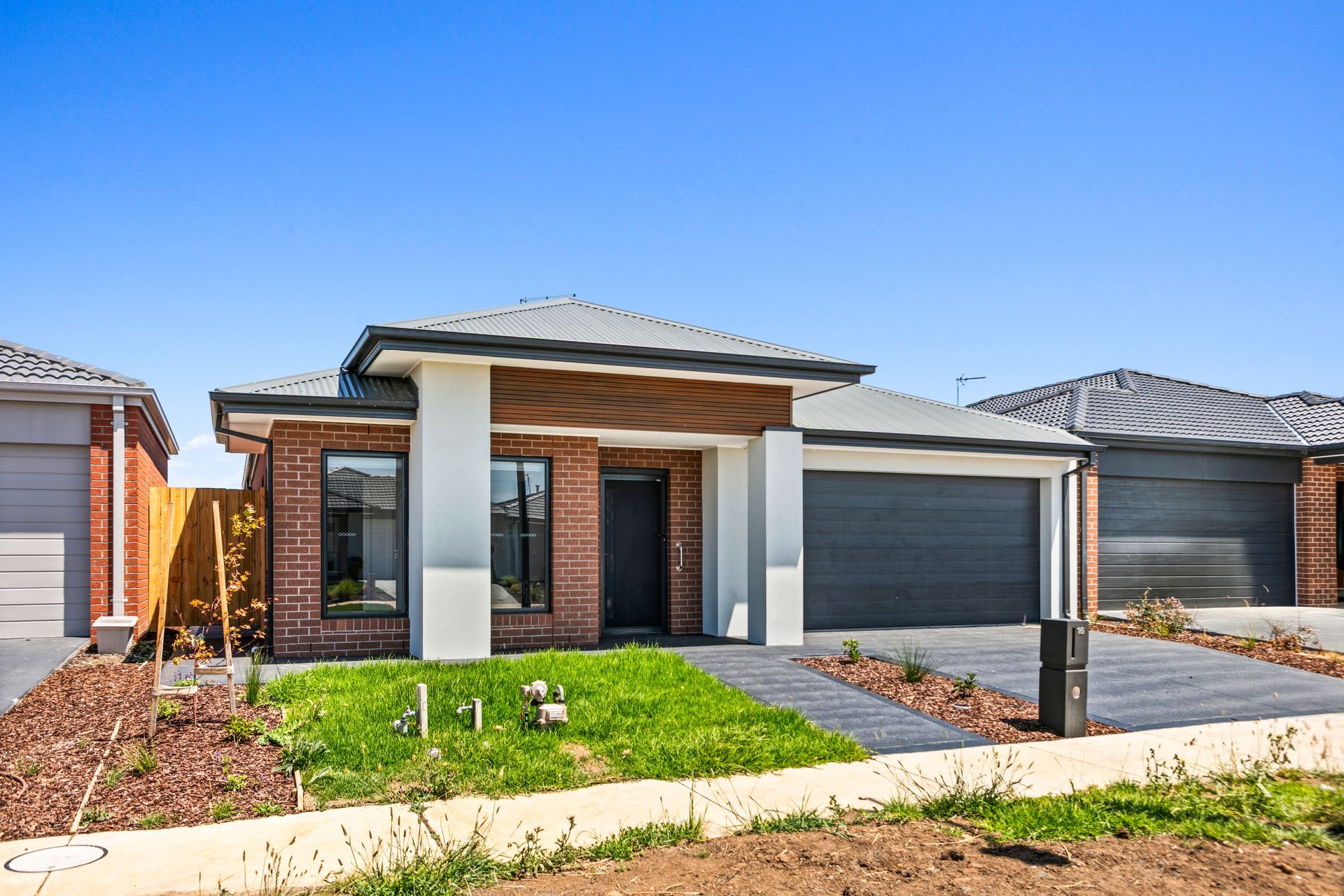 Two Independent Homes on One Title with OOA | Robust