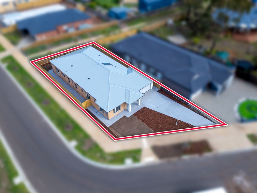 Two Independent Spaces on One Title with OOA | Robust