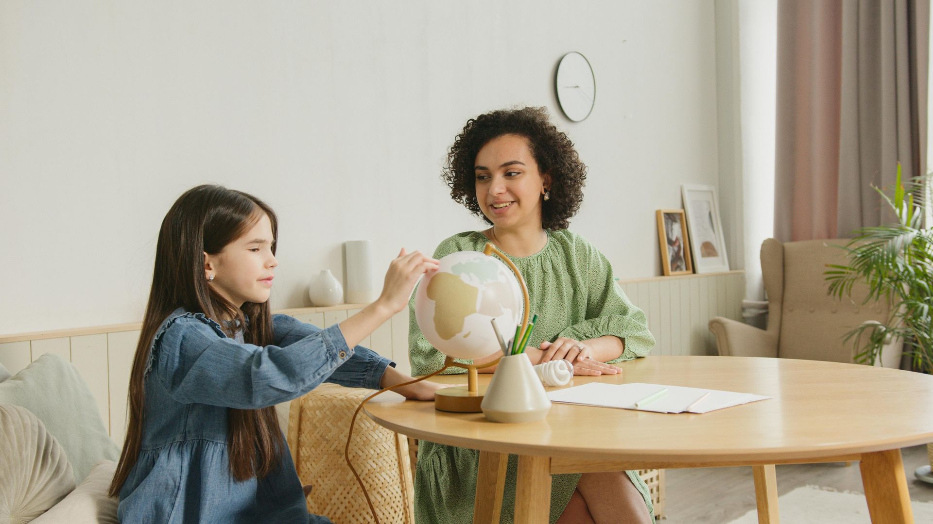 Mom and daughter homeschoool - ABA Therapy for Homeschoolers