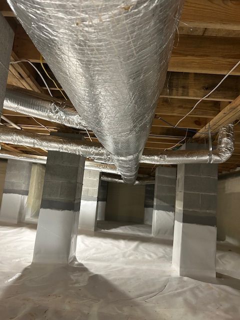 High quality ductwork in encapsulated crawlspace