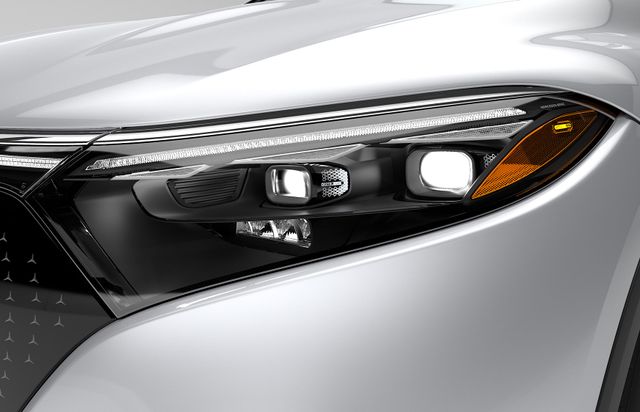 2023 Mercedes-Benz EQS SUV Digital Light headlights