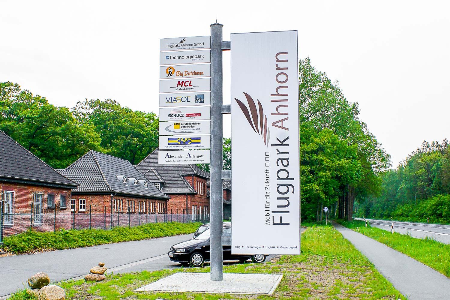 Ein Schild mit der Aufschrift Flugpark Ahlhorn