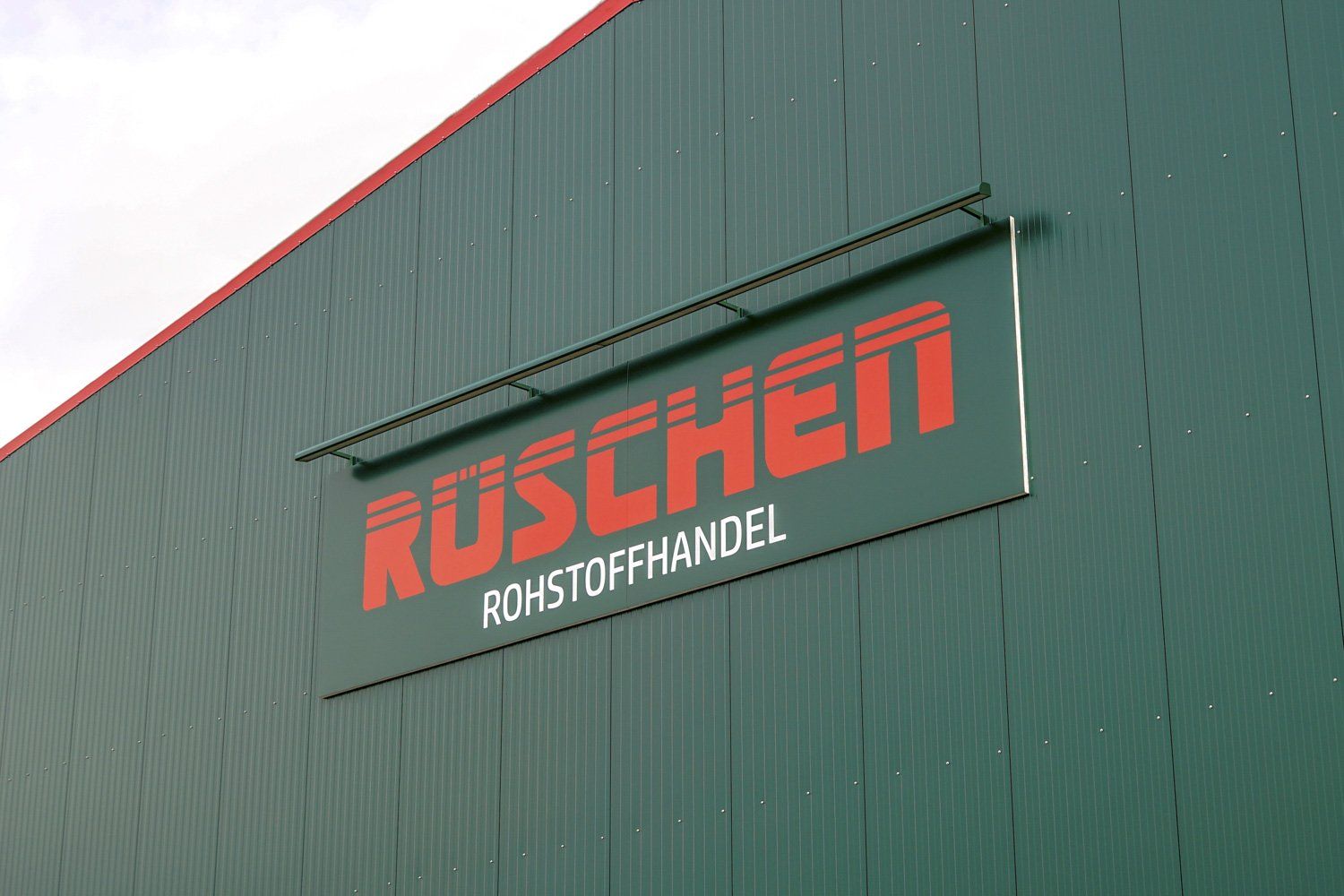 Ein Schild mit Leuchtprofil