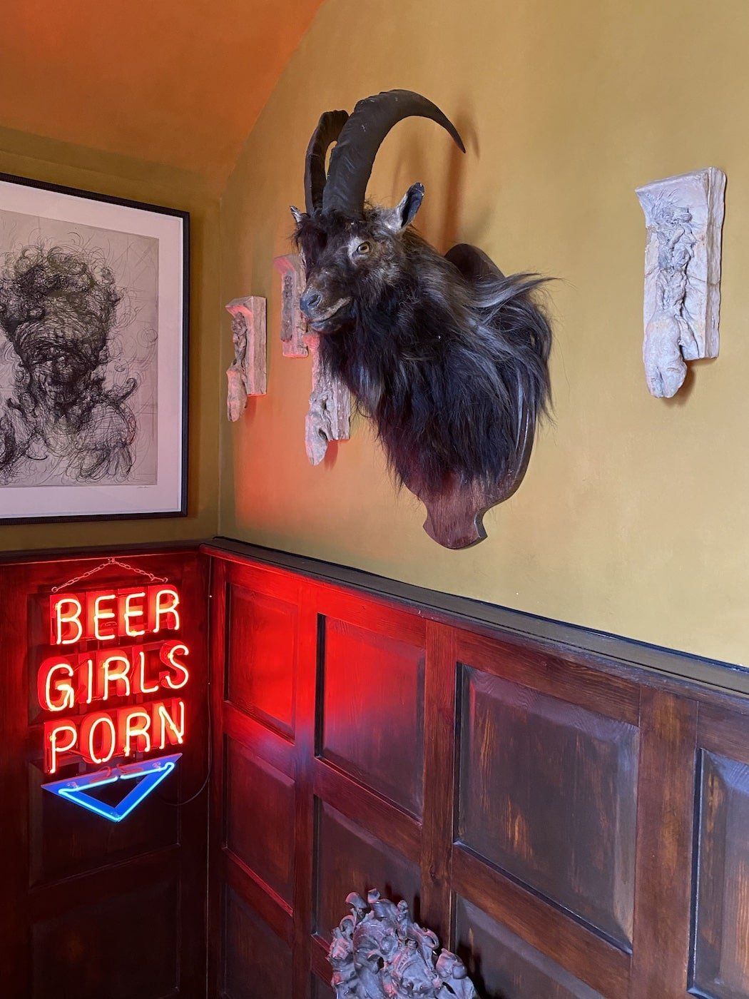 Suffield Arms - Beer, Girls, Porn