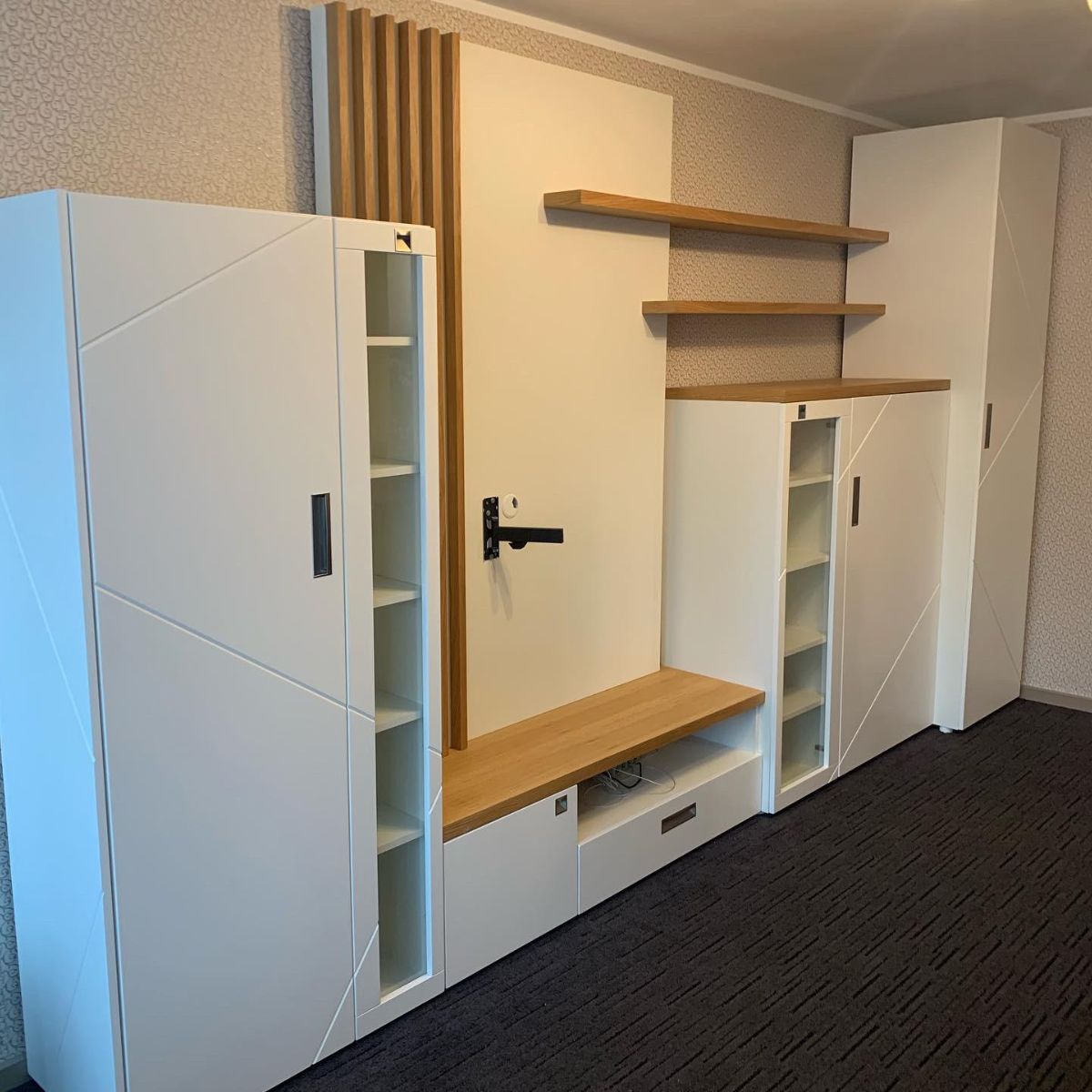 Viesistabas mēbeles 9