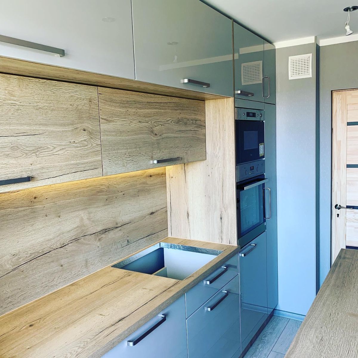 Virtuves mēbeles 16