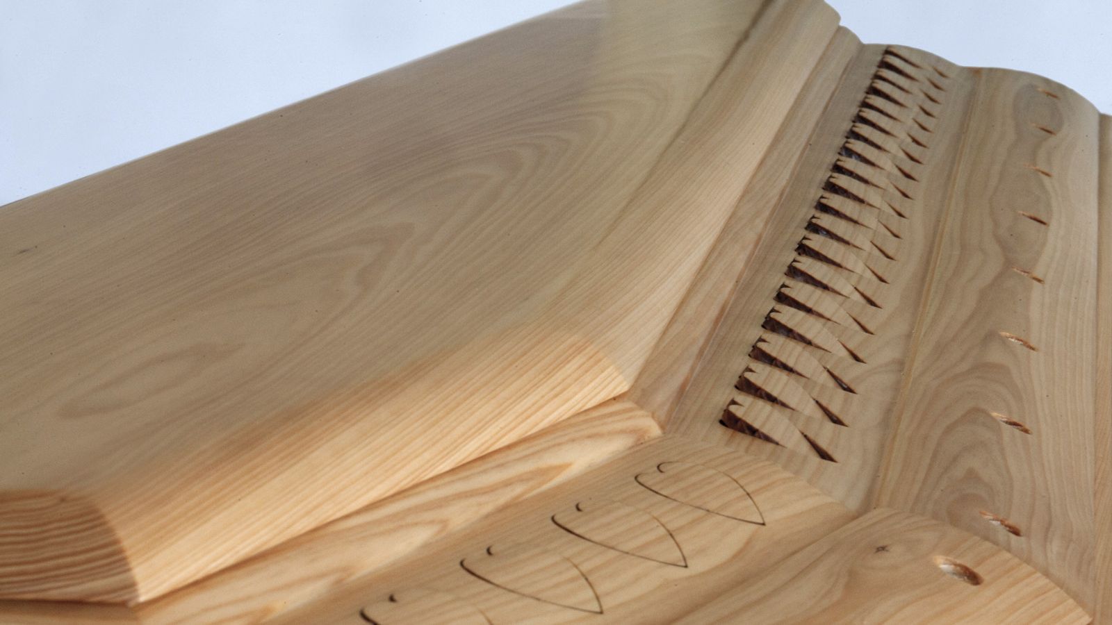 Dettaglio di un intarsio in legno