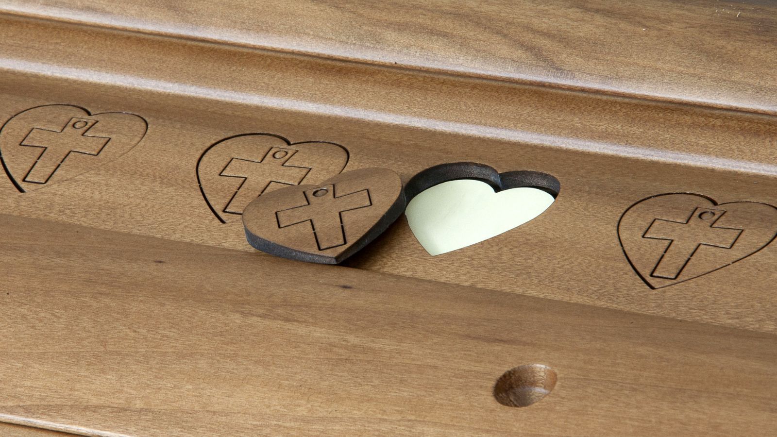 Intarsio a forma di cuore