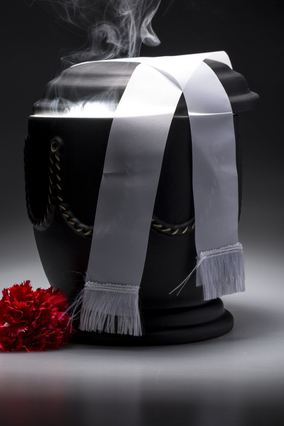 urna cineraria per veglia funebre