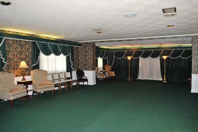 Cravens-Shires Funeral Home Viewing Room