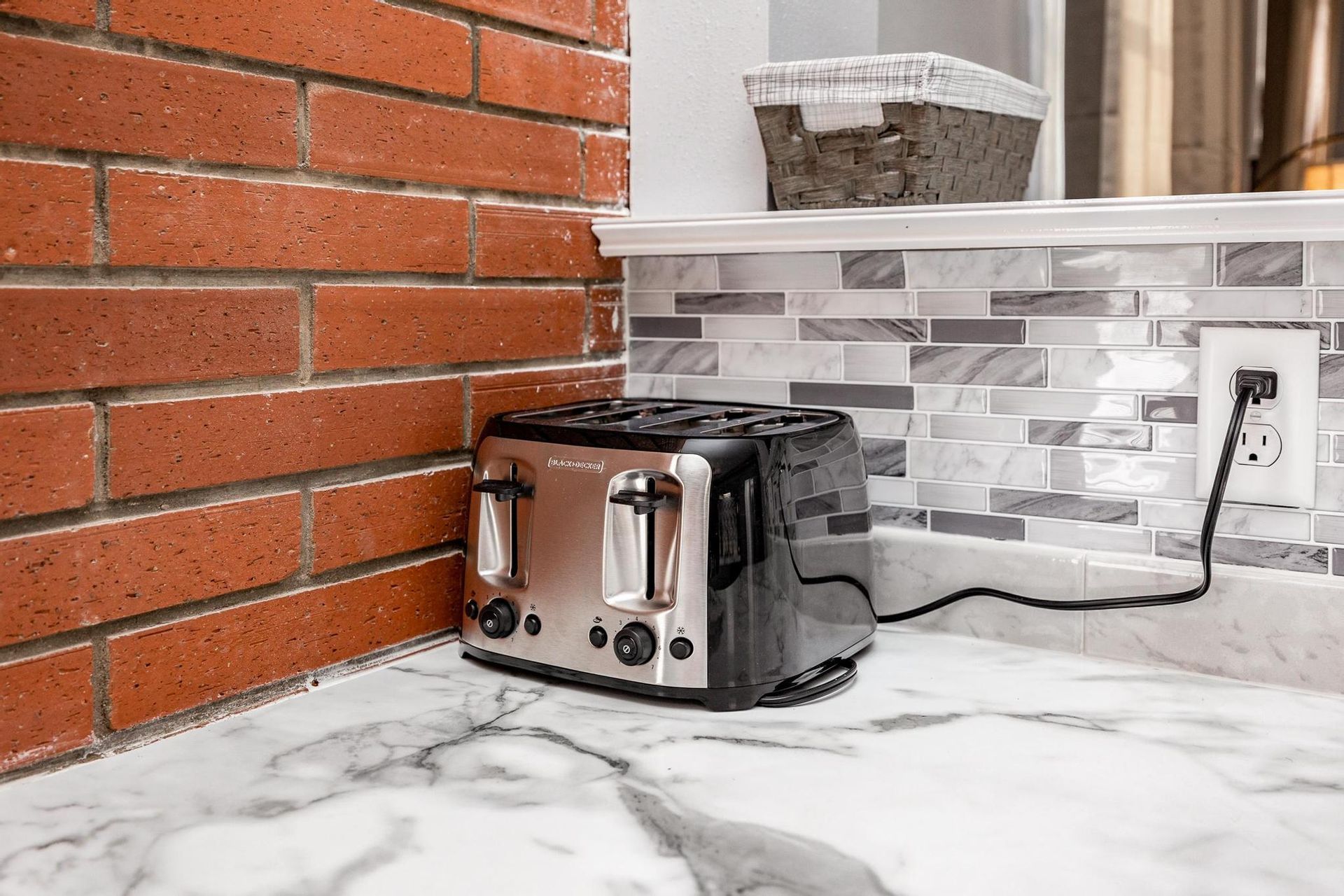Mount Vernon house kitchen toaster