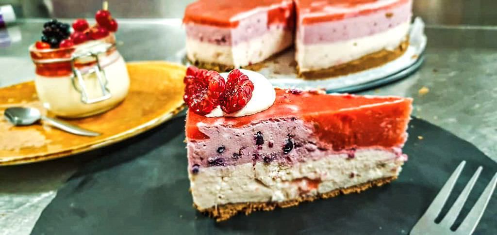 Raspberry pie dessert