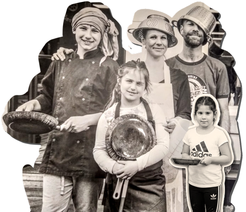 A funny cut-out picture of the Toscanella Family