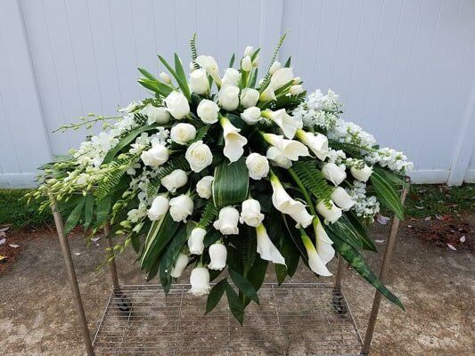 Florist — White Flower Arrangement in Ridgeland, MS